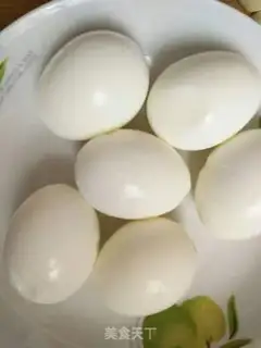 Make Eggs step 1