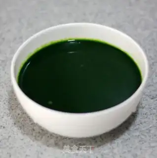 Make Oiled jade noodles step 1