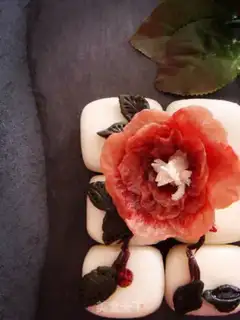 Make The sweet flower is a full moon step 18