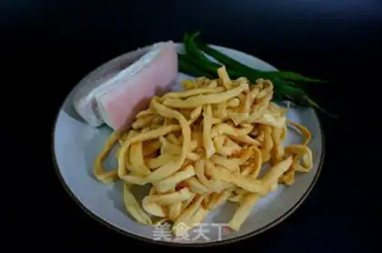 Make Spicy radish step 0