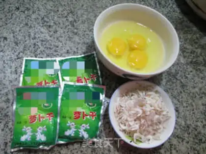 Make Shrimp radish and fried eggs step 0
