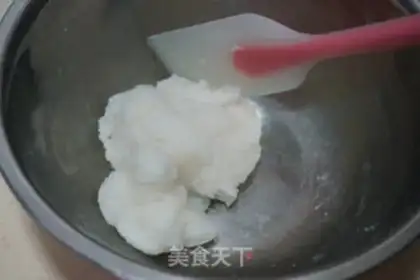 Make Ice-covered red bean mooncake step 3