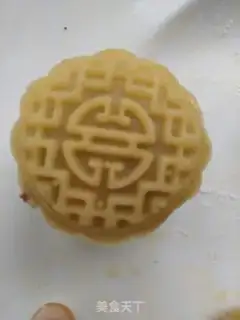 Make Homemade moon cakes and soy sand step 6