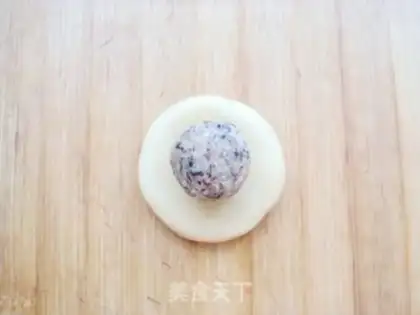 Make Creative moon cake step 3