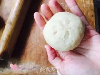 Make The egg yolk mooncake step 21