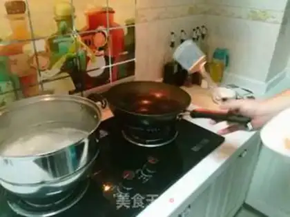 Make Cream pepper fried chicken step 2
