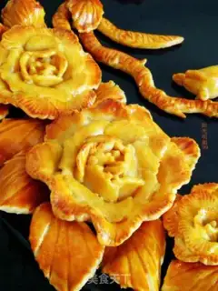 Make Creative moon cake step 36
