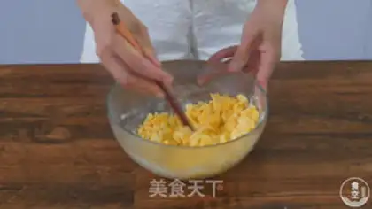 Make Mexican chicken rolls step 1