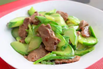 Make Cucumber beef step 4