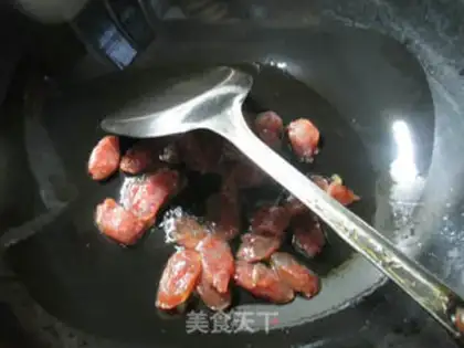 Make White sausage and cabbage step 1