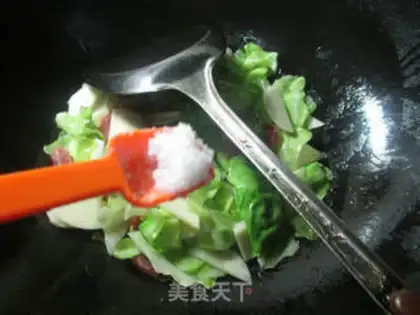 Make White sausage and cabbage step 6