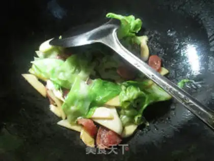 Make White sausage and cabbage step 7