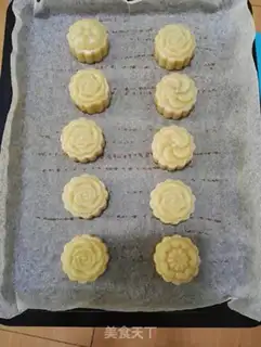 Make A wide white bean saloon step 11