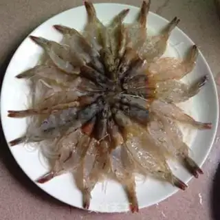 Make Shrimp for garlic fans step 3