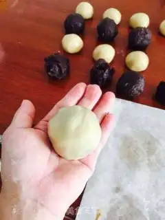 Make Bean saloon pie step 6