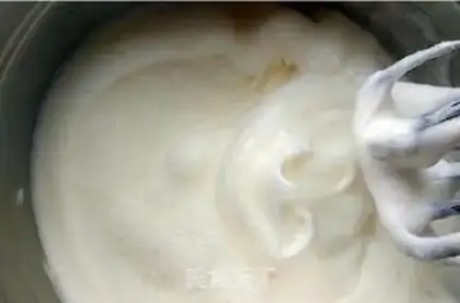 Make Peach cream rolls step 3