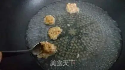 Make A wide-range Penang moon cake step 0