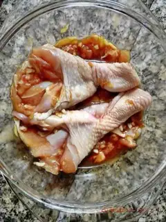 Make A fragrance chicken leg bun step 1