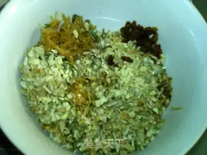 Make A wide-range Penang moon cake step 5