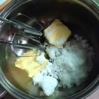 Make A pound cake of clot nuts step 1