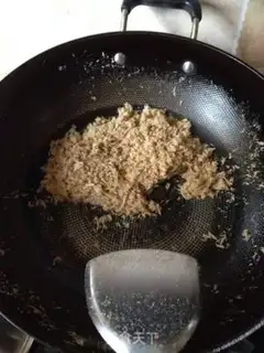 Make Tasty meat pine step 9