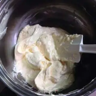 Make A pound cake of clot nuts step 3