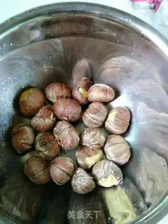 Make The baby loves chestnuts step 1