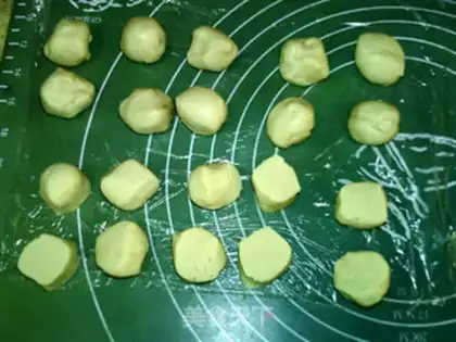 Make Sioux ham mooncake step 5