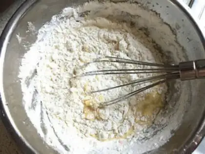 Make Gold and milk moon cakes step 7