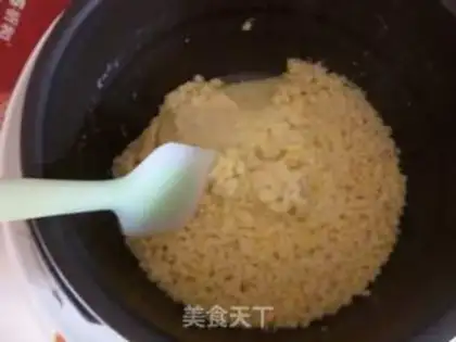Make Two green bean cakes step 1