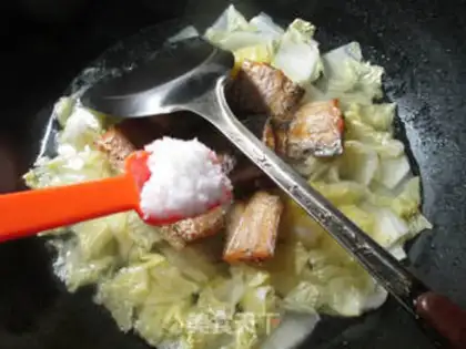 Make Jealousy cabbage with fish step 5