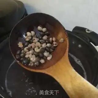 Make Porridge of red bean rice step 3