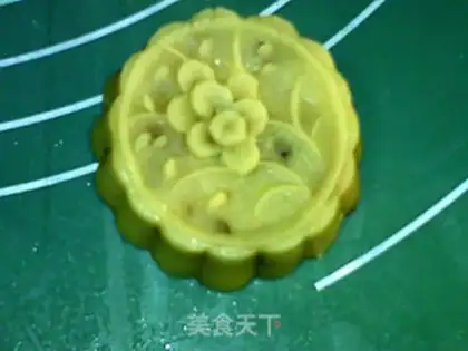 Make A wide sausage moon cake step 17