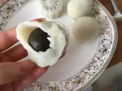 Make Ice mooncake step 8