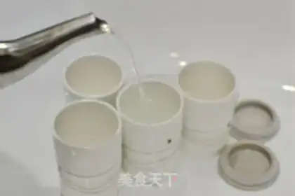 Make A homemade cup of thick yogurt step 1