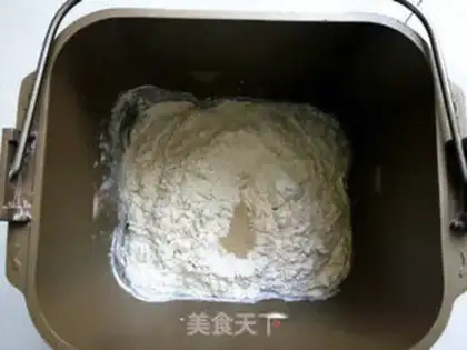 Make Sausage salad bread step 0