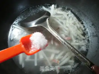 Make Salt radish soup step 5