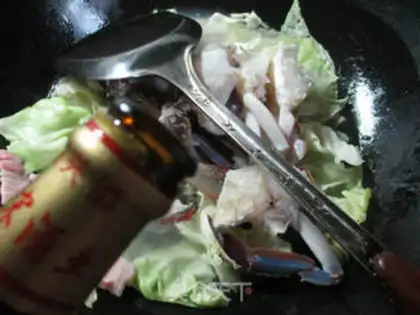 Make Crabs made from salted cabbage step 5