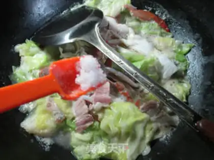 Make Crabs made from salted cabbage step 7