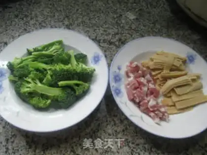 Make A thousand pieces of salted broccoli step 0