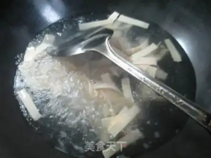 Make A thousand pieces of salted broccoli step 1
