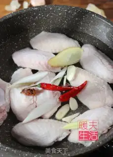 Make Coke chicken wings step 1