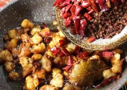 Make Spicy chicken crumbs step 4