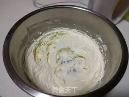 Make A snowy lemon pound cake step 2