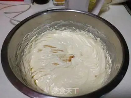 Make A snowy lemon pound cake step 4