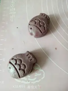 Make Fish mooncake step 9