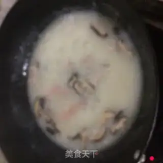 Make Milk soup shrimp rice powder step 5
