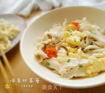 Make Eggs and yellow mushrooms step 10