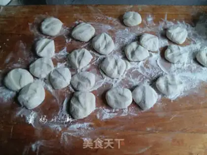 Make Celery pork buns step 11