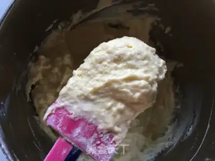 Make Coconut chocolate marfin step 4